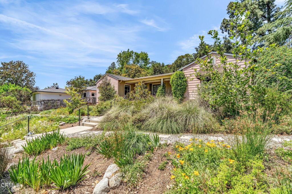 Properties 2 1313 E Palm Street