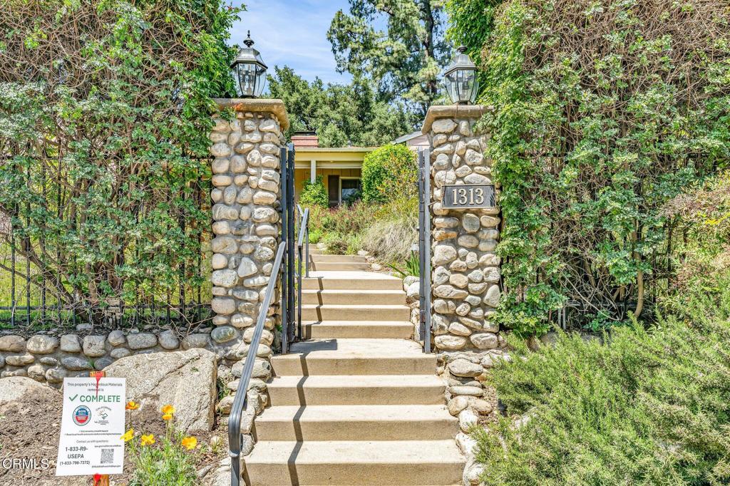 Properties 1 1313 E Palm Street