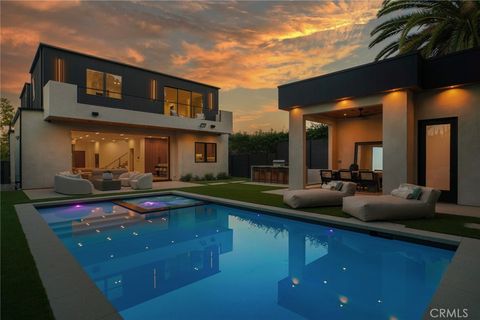 4219 Costello Avenue Sherman Oaks CA 91423