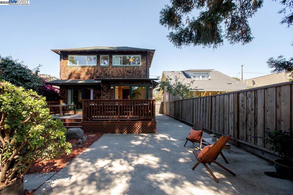 EAST END - Residential