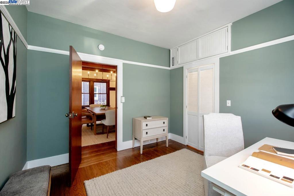 EAST END - Residential