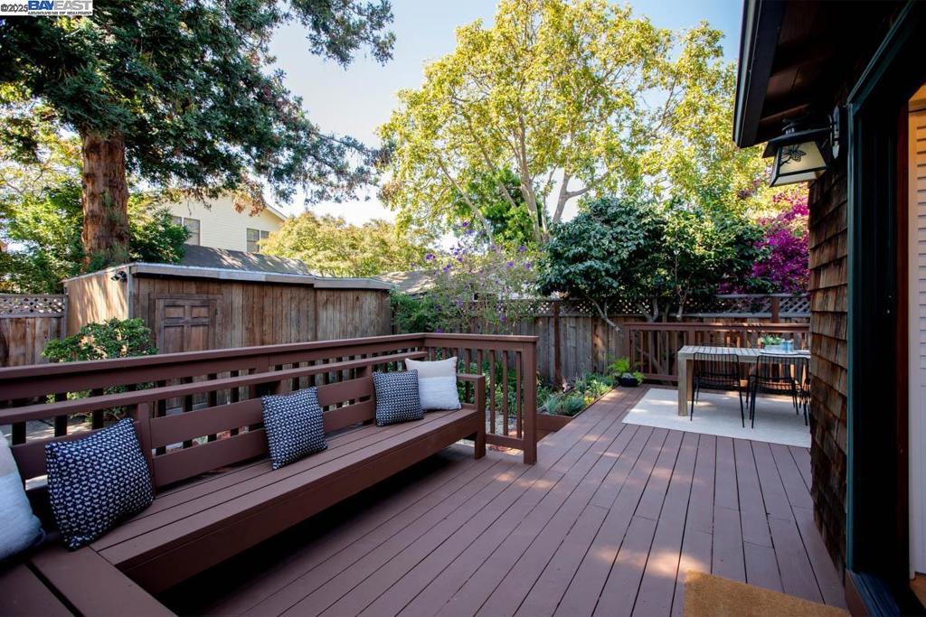 EAST END - Residential