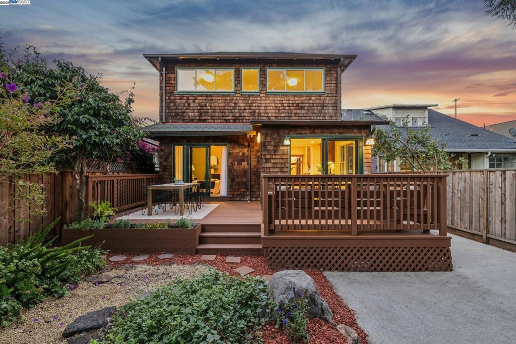 EAST END - Residential