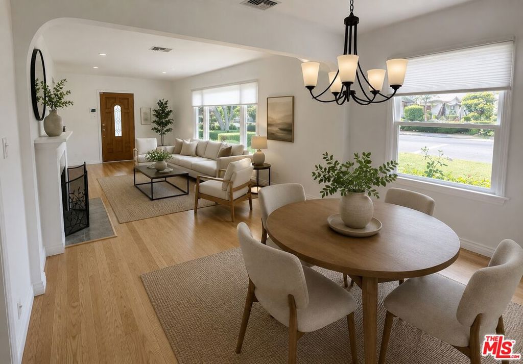 Photo of 13232 Otsego Street, Sherman Oaks, CA 91423 (MLS # 26817725)