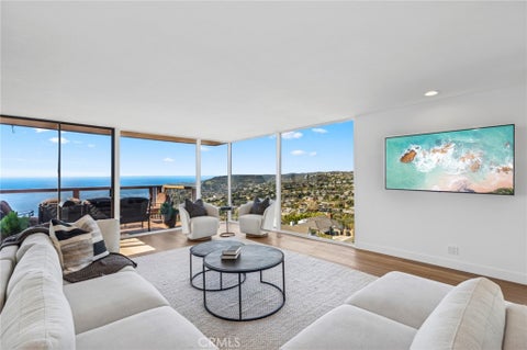 Photo of 1339 La Mirada Street St, Laguna Beach, CA 92651 (MLS # LG26190262)