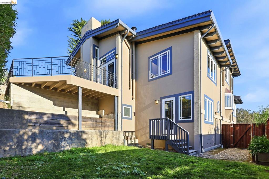 107 Dolphine Ave