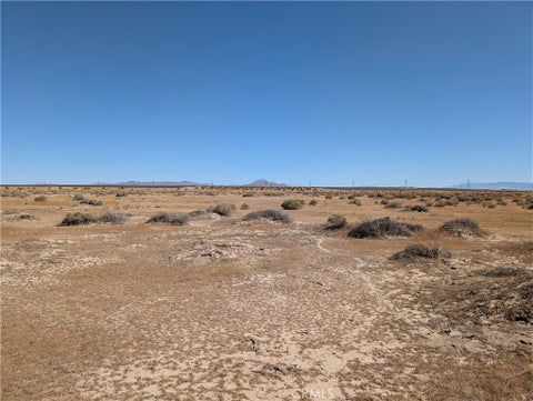 Photo of 0 Richardson Parcel #0458-053-24 & 23, Adelanto, CA 92301 (MLS # HD26211424)