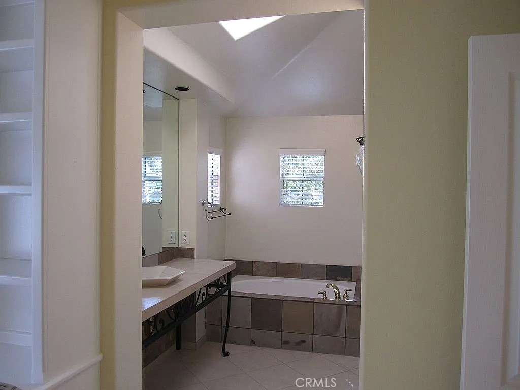Presidio (PRES) - Residential Lease