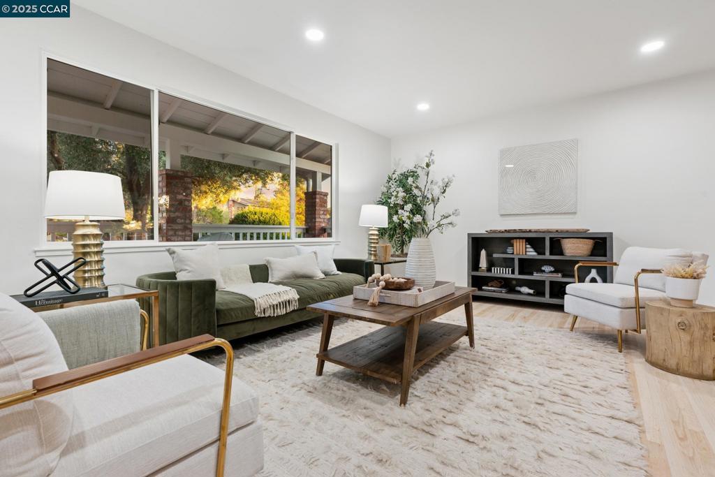 THE WOODLANDS - Residential