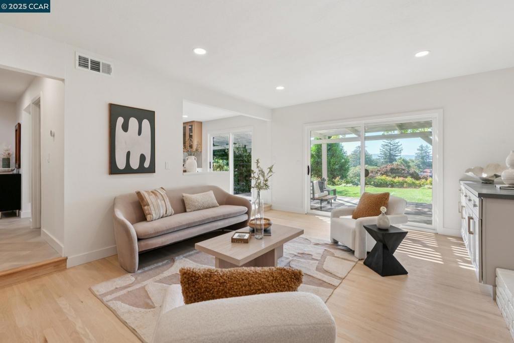 THE WOODLANDS - Residential