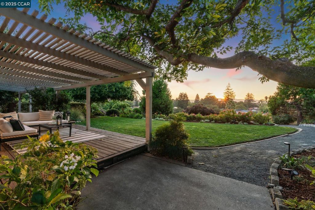 THE WOODLANDS - Residential