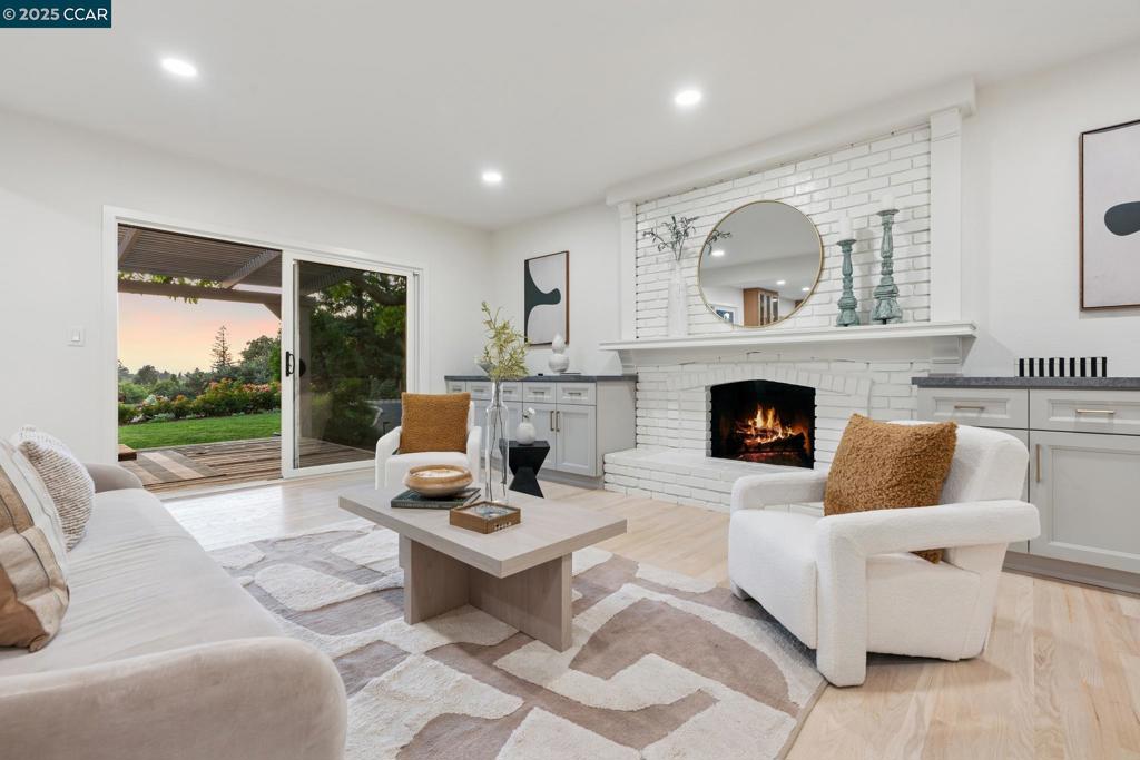 THE WOODLANDS - Residential