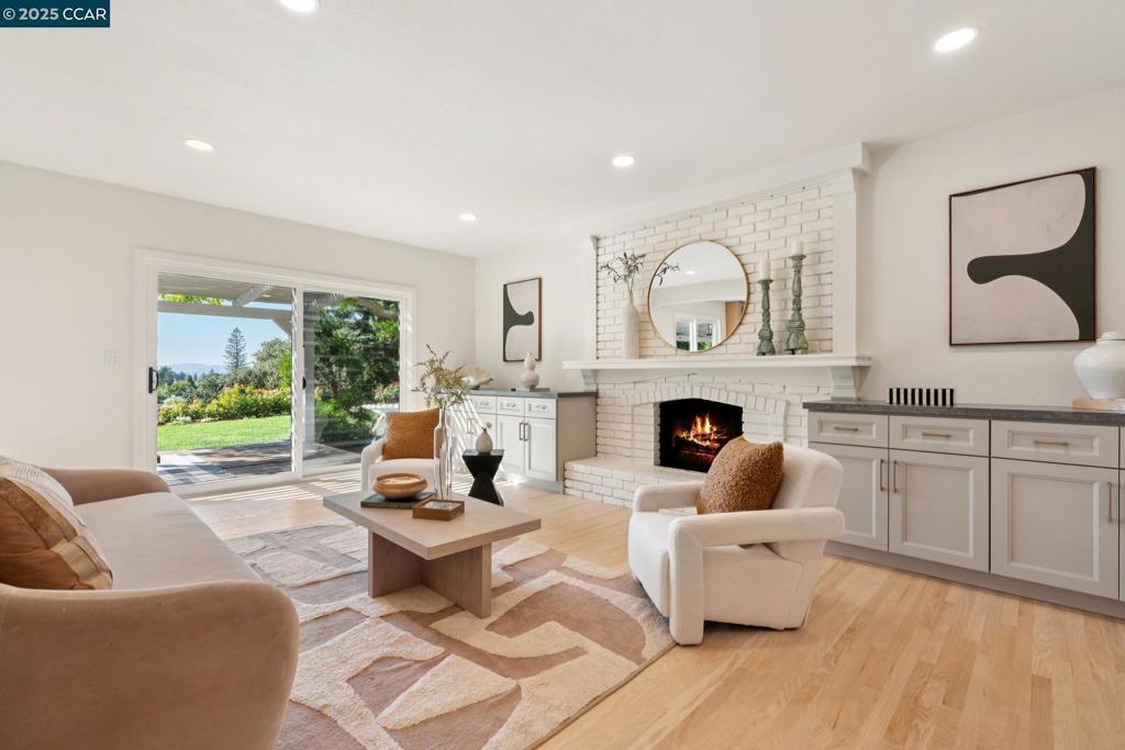THE WOODLANDS - Residential