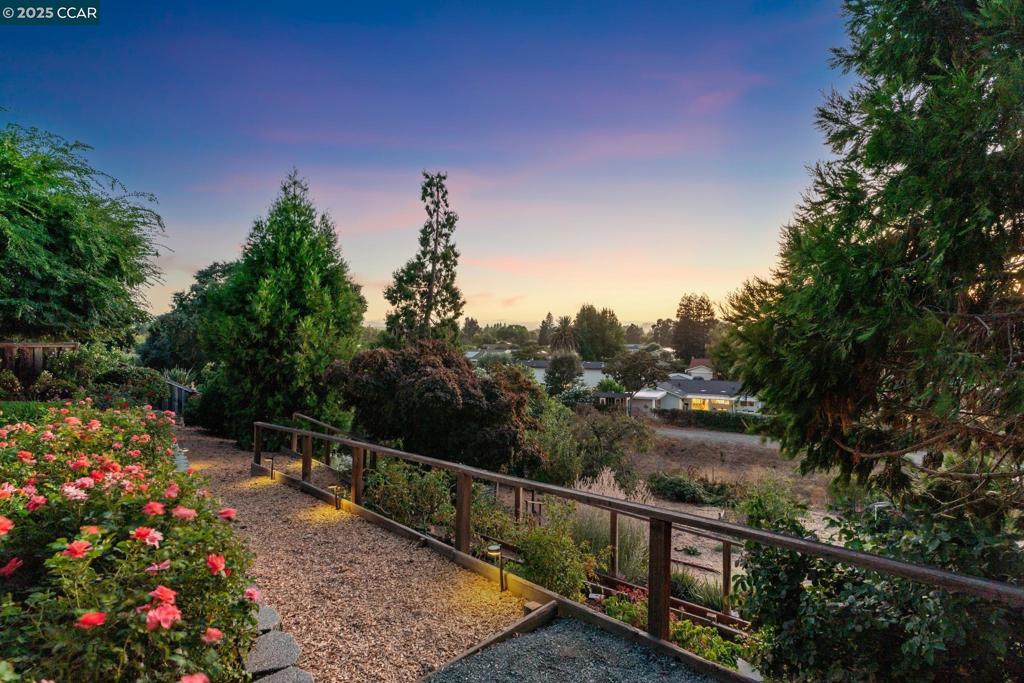 THE WOODLANDS - Residential