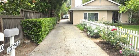 Photo of 12740 Landale Street, Studio City, CA 91604 (MLS # SR26107113)