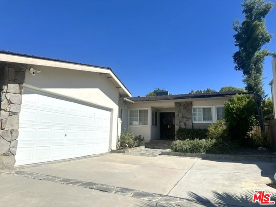 4934 Bluebell Avenue