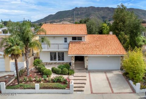 Photo of 29486 Quail Run Drive, Agoura Hills, CA 91301 (MLS # 226002549)