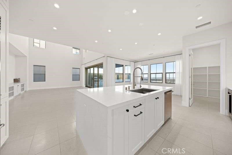 133 Drumbeat, Irvine CA 92618 - Photo 8