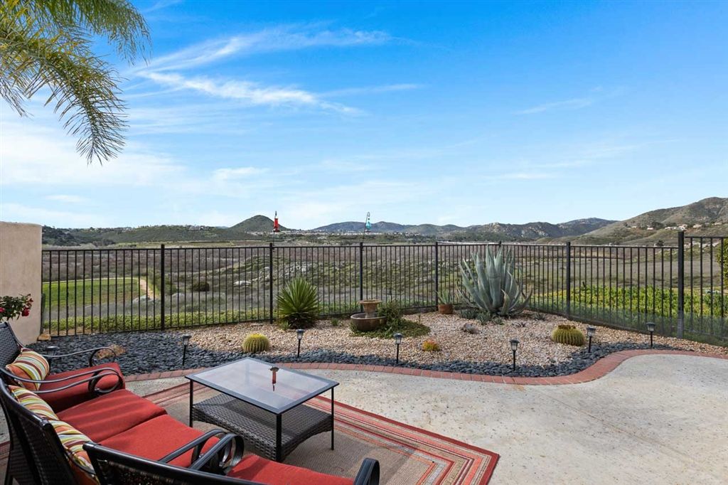 listing image 130720579710258426724