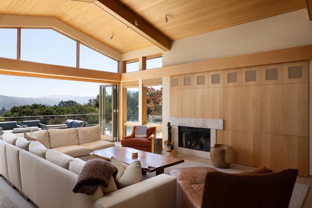 5473 Quail Meadows Drive