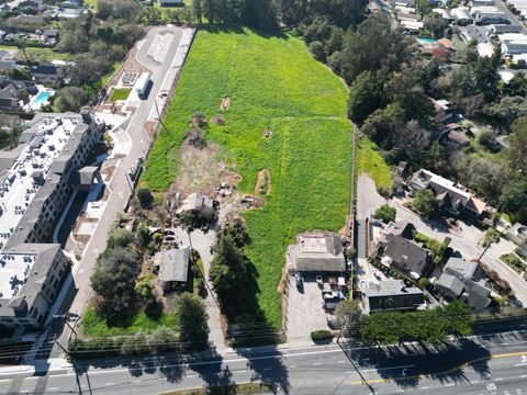 Photo of 5606 Soquel Drive, Soquel, CA 95073 (MLS # ML82039390)