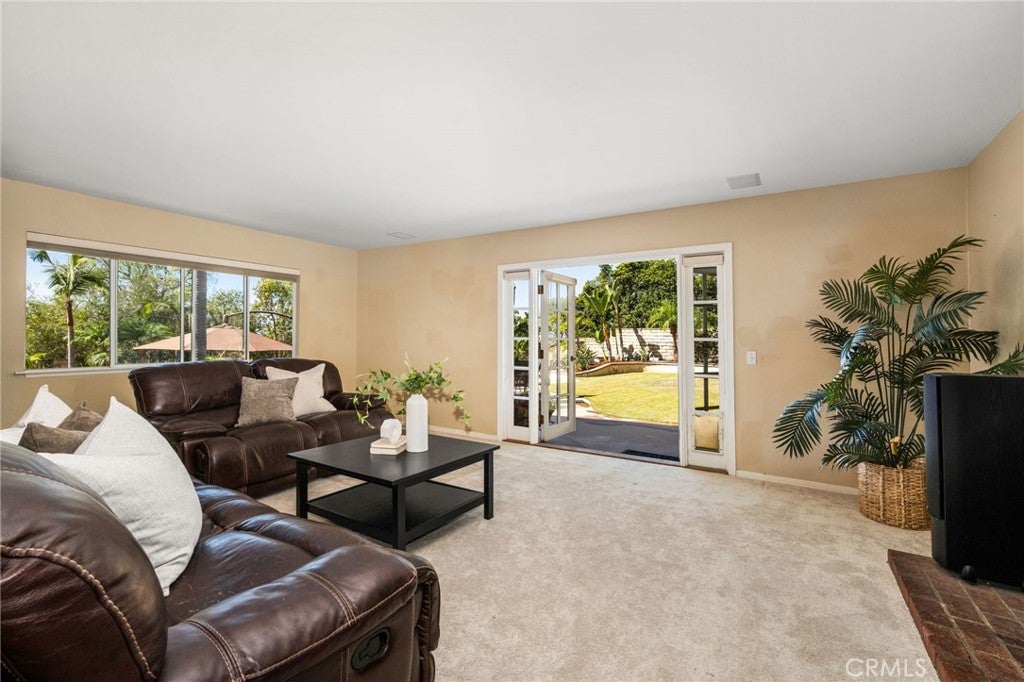 10381 Brightwood