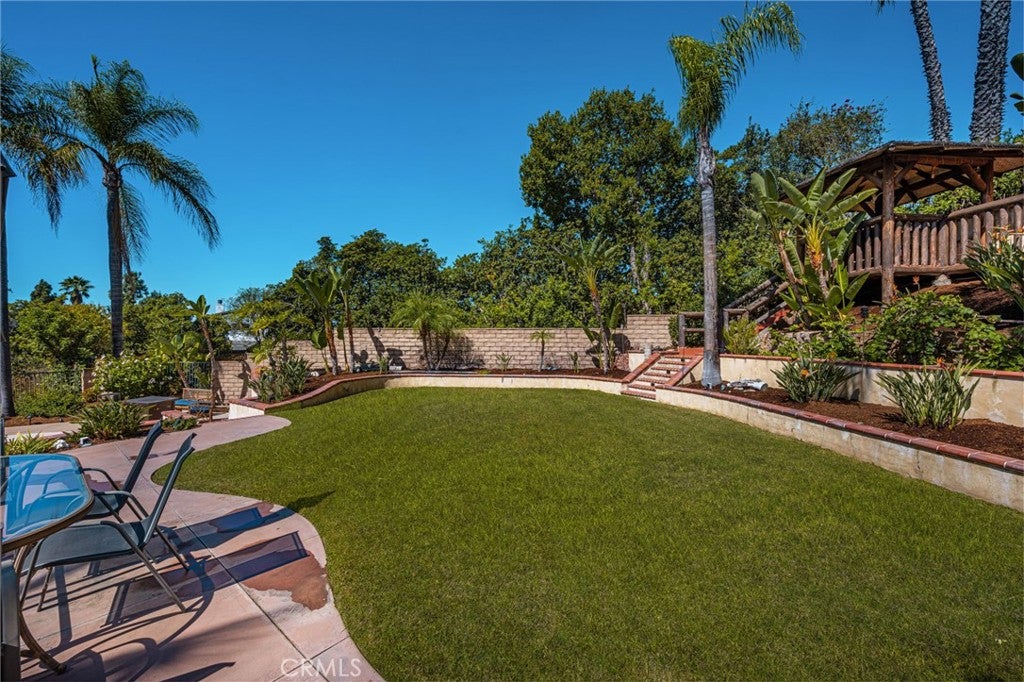 10381 Brightwood