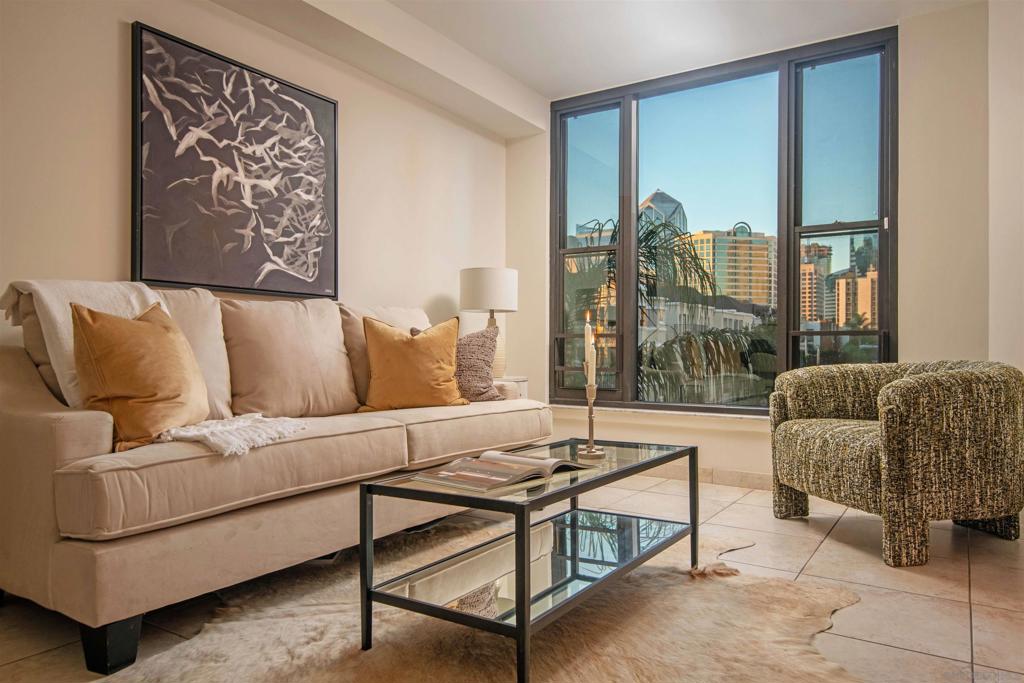 500 W Harbor Drive 413