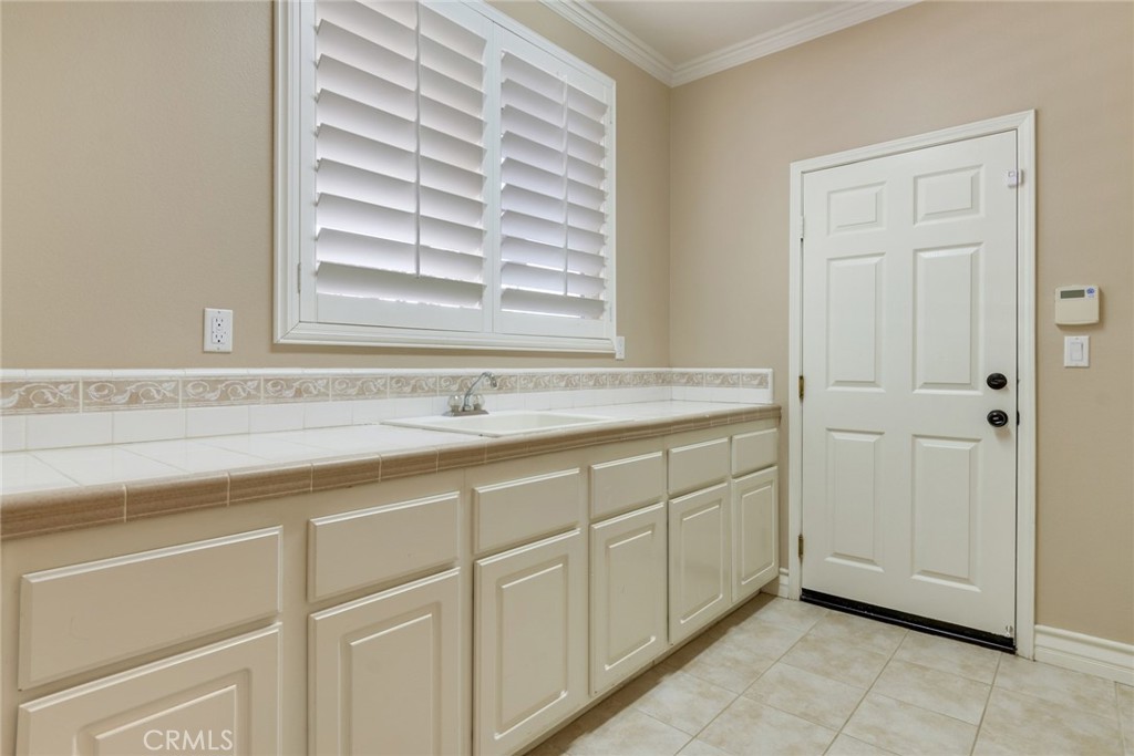 Redlands, California, 92373, United States, 4 Bedrooms Bedrooms, ,4 BathroomsBathrooms,Residential,Active,2036671