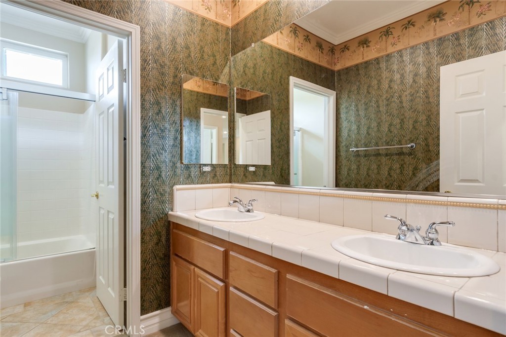 Redlands, California, 92373, United States, 4 Bedrooms Bedrooms, ,4 BathroomsBathrooms,Residential,Active,2036671