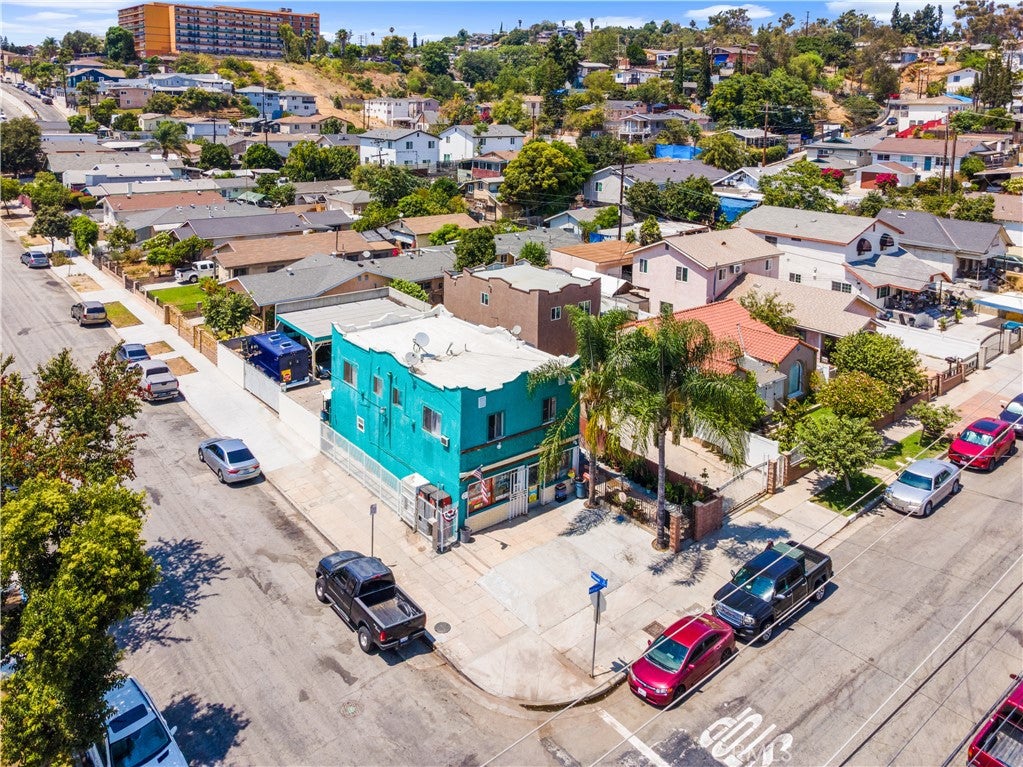 801 N Marianna