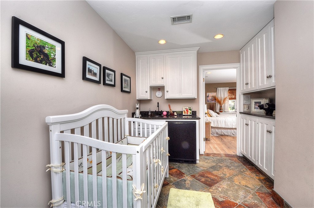 Cyprus Shore (CS) - Residential Lease