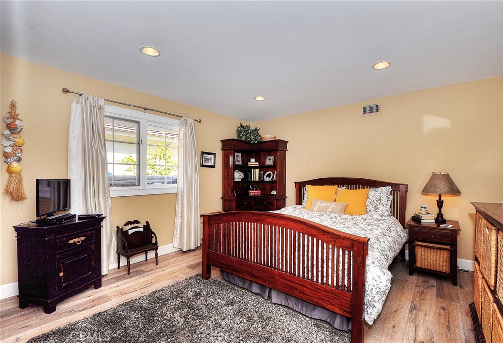 Cyprus Shore (CS) - Residential Lease