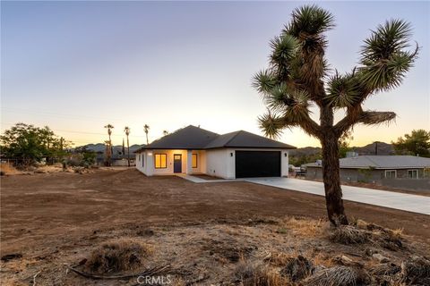Photo of 7220 Hanford Avenue, Yucca Valley, CA 92284 (MLS # PT25169188) Photo of 7220 Hanford Avenue, Yucca Valley, CA 92284 (MLS # PT25169188)