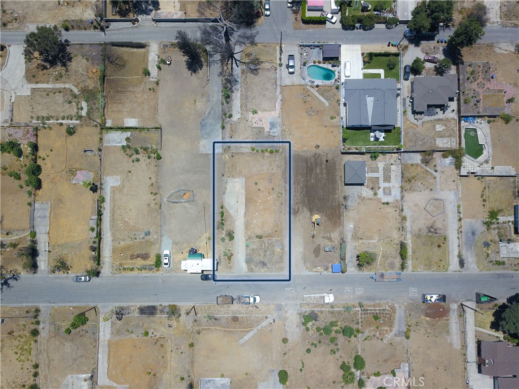 284 W Las Flores Drive