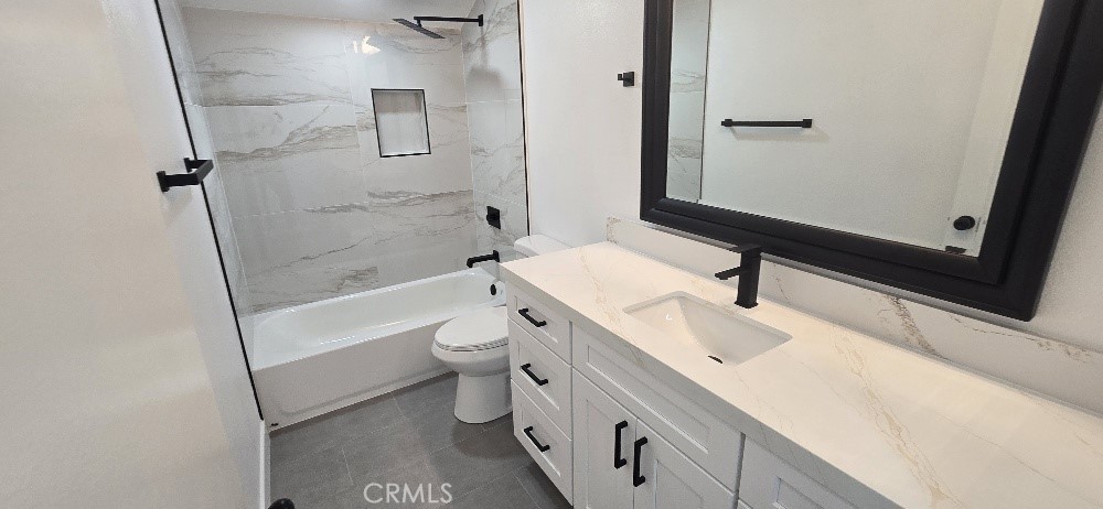 7715 E Camino Tampico