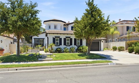 Photo of 37709 Oxford Drive, Murrieta, CA 92562 (MLS # SW26136322)