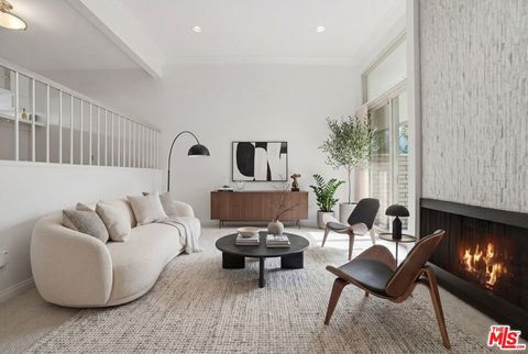 Photo of 4735 La Villa Marina #D, Marina Del Rey, CA 90292 (MLS # 26709911)