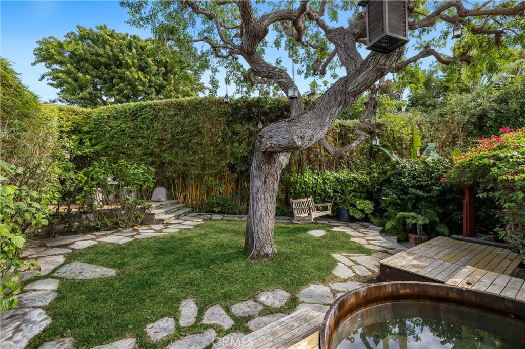 649 Anita Street