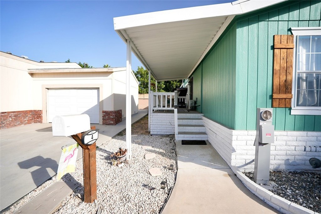19127 Pioneer Boulevard 4