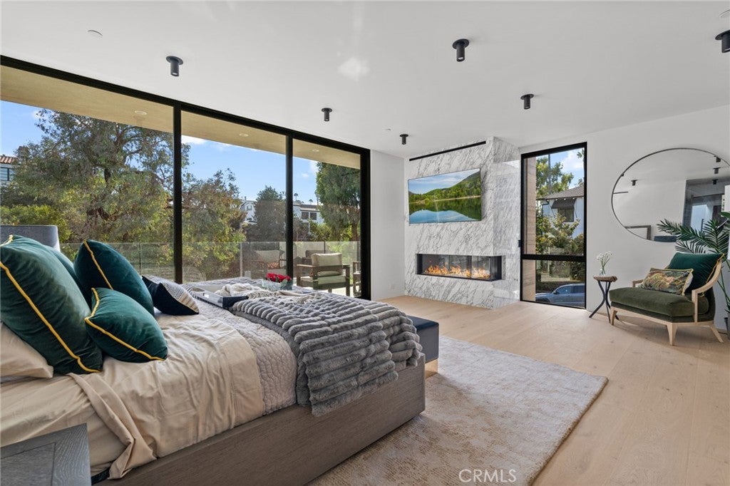 400 Heliotrope, Corona Del Mar CA 92625 - Photo 31