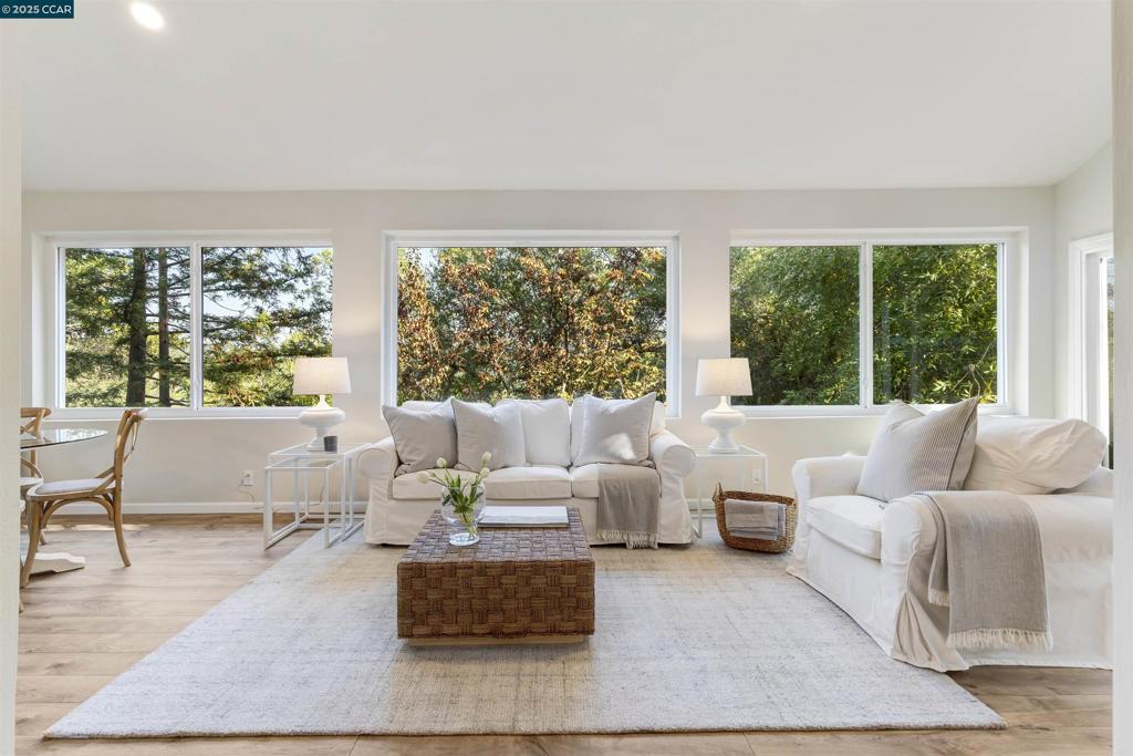 ORINDA PARK - Residential