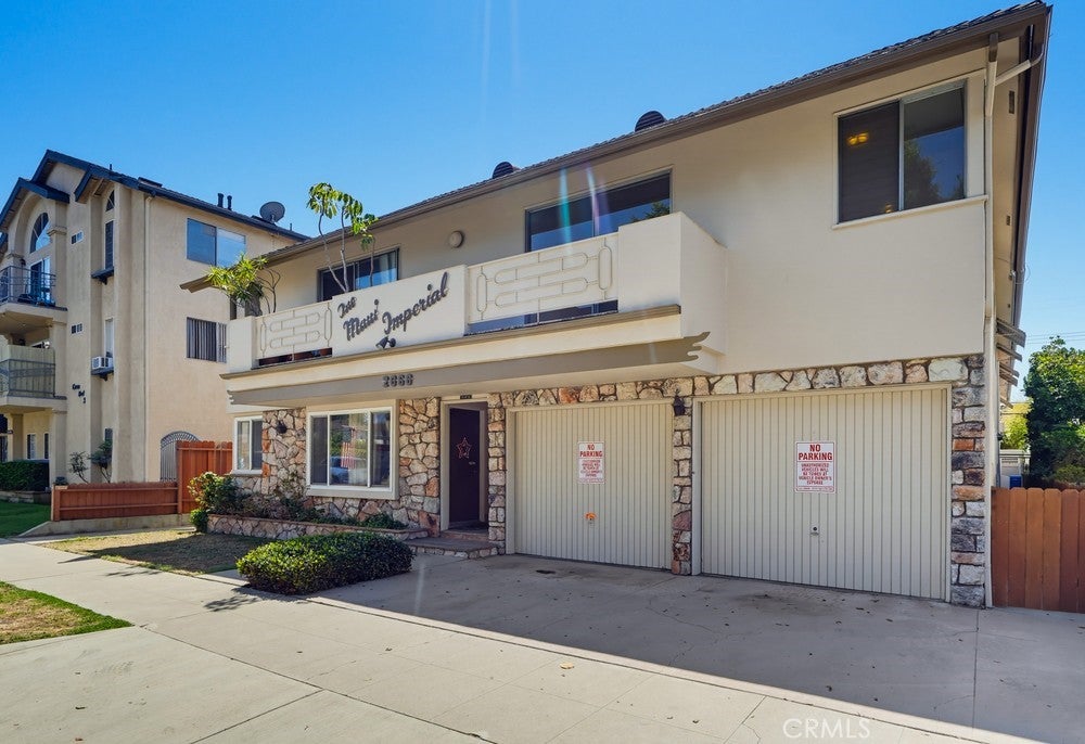 2060 E 3rd E 6