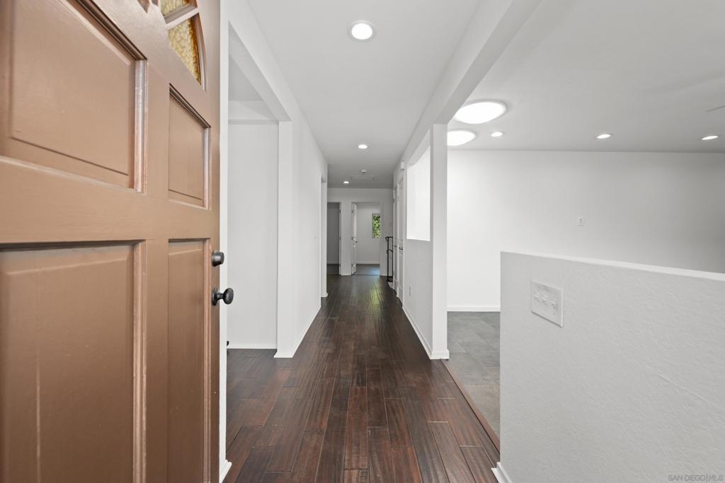 219 Lyon Cir