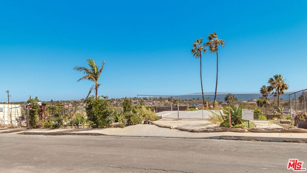 Photo of 16640 Linda Terrace, Pacific Palisades, CA 90272 (MLS # 26993141)