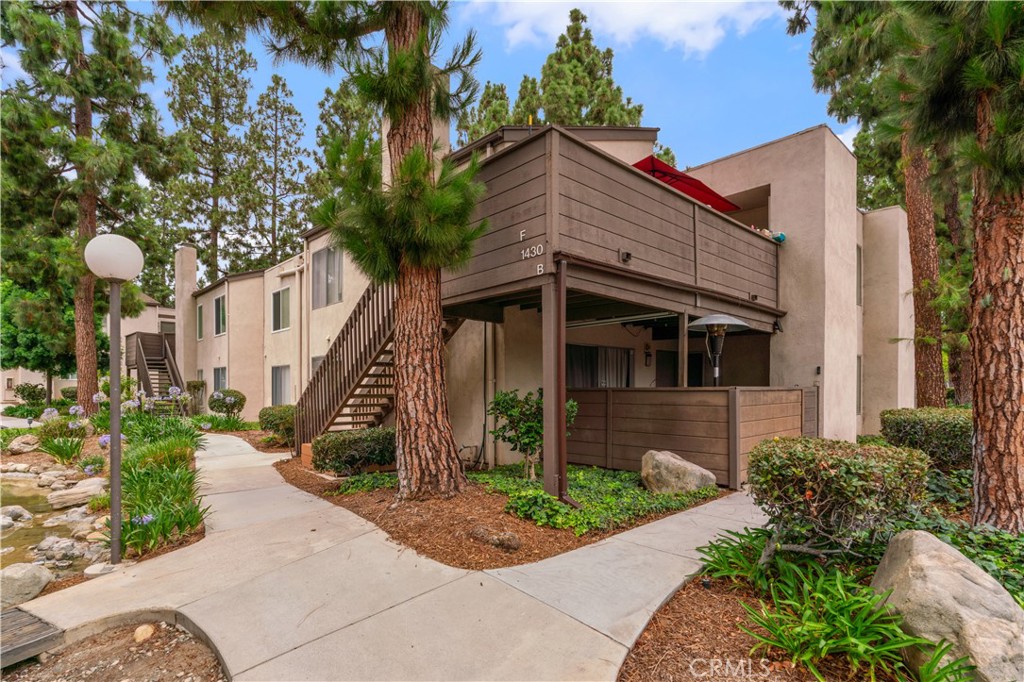 DO NOT DISTURB OCCUPANTS.....WELCOME TO UR DREAM HOME! OPEN FLOOR PLAN CONDO WITH FIREPLACE IN THE HIGHLY SOUGHT AFTER CABRILLO PARK CONDOMINIUMS,ALSO OFFER THE FOLLOWING AMENITIES, HOT WATER HEATERS/WATER&GAS, THEY HAVE ONE LARGE POOL AND 3 JACUZZIS AROUND THE COMMUNITY,CLUBHOUSE,WEIGHT ROOM AND TWO VERY LARGE&CLEAN LAUDRY ROOMS .WALKING DISTANCE. TO COFFEE HOUSE ,SHOPPING ALSO CABRILLO PARK.
DO NOT MISS YOUR CHANCE TO MAKE THIS STUNNING HOUSE YOUR OWN.