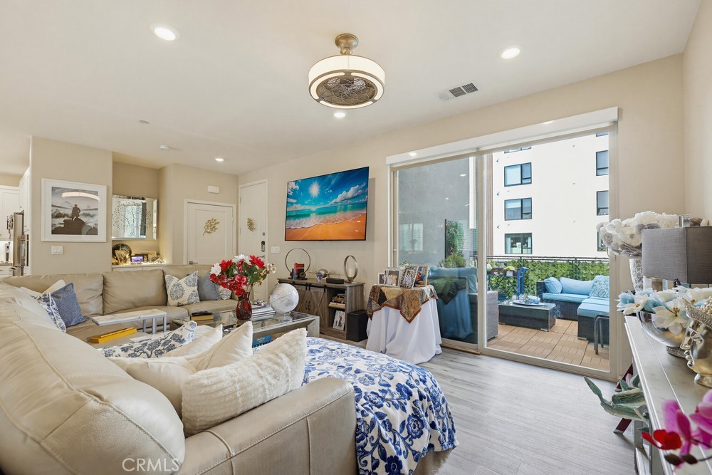 108 Tribeca
