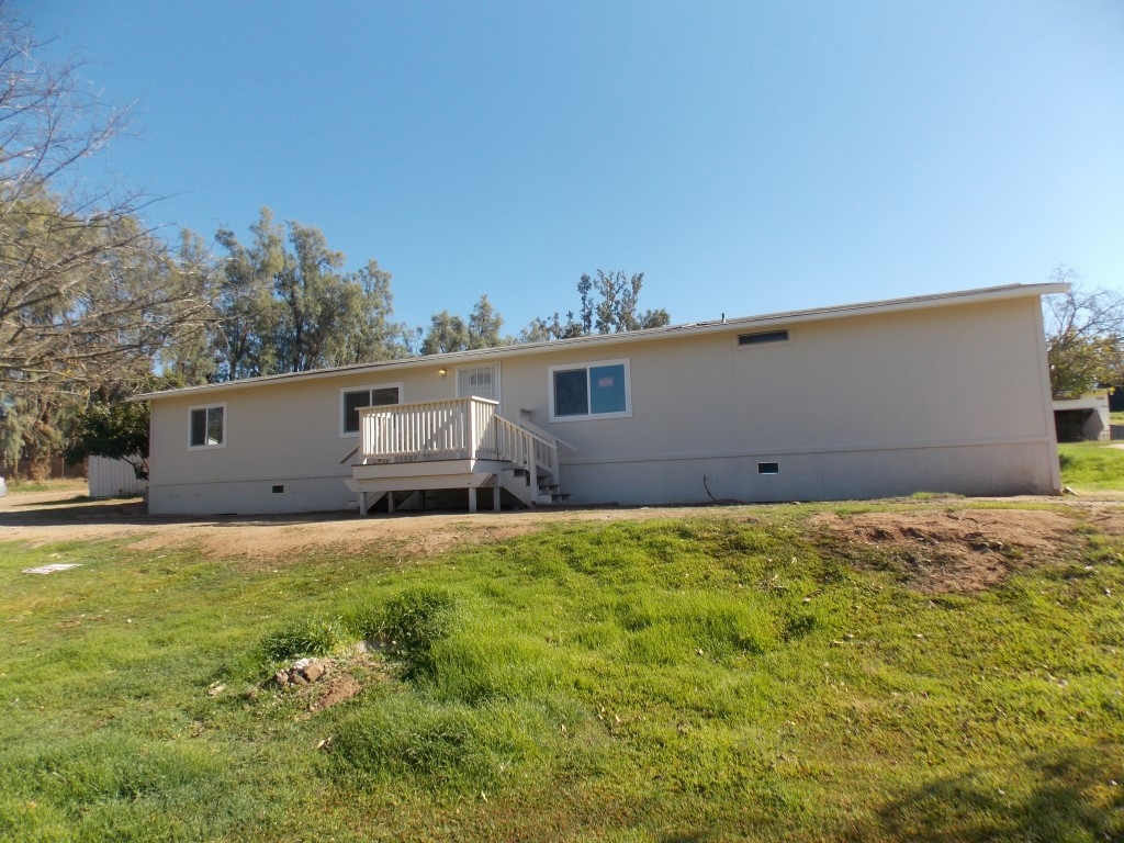 Just remodeled; Fenced back yard; Room for a vegetable garden; Close to horse corals; Square footage approximate and to be verified by renter. Neighborhoods: Ramona Sewer: Septic Installed