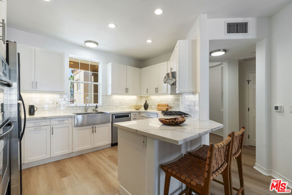 5935 Playa Vista Drive 410