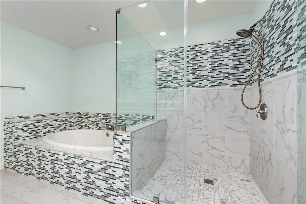 3413 Summerset, Costa Mesa CA 92626 - Photo 30